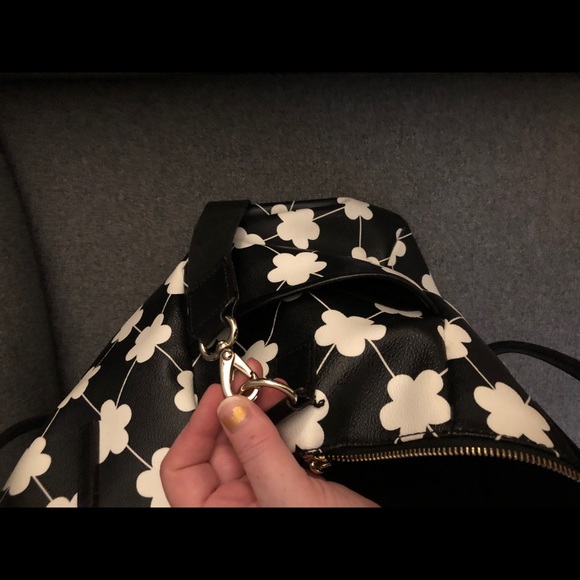 Kate Spade diaper bag with detachable strap. - Picture 4 of 5
